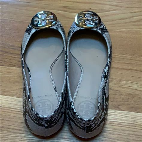 fake tory burch minnie|Tory Burch snakeskin Minnie flats.